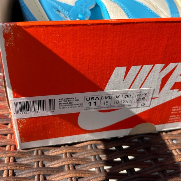 Jordan 1 Retro High OG UNC sz 11m - Picture 8 of 9